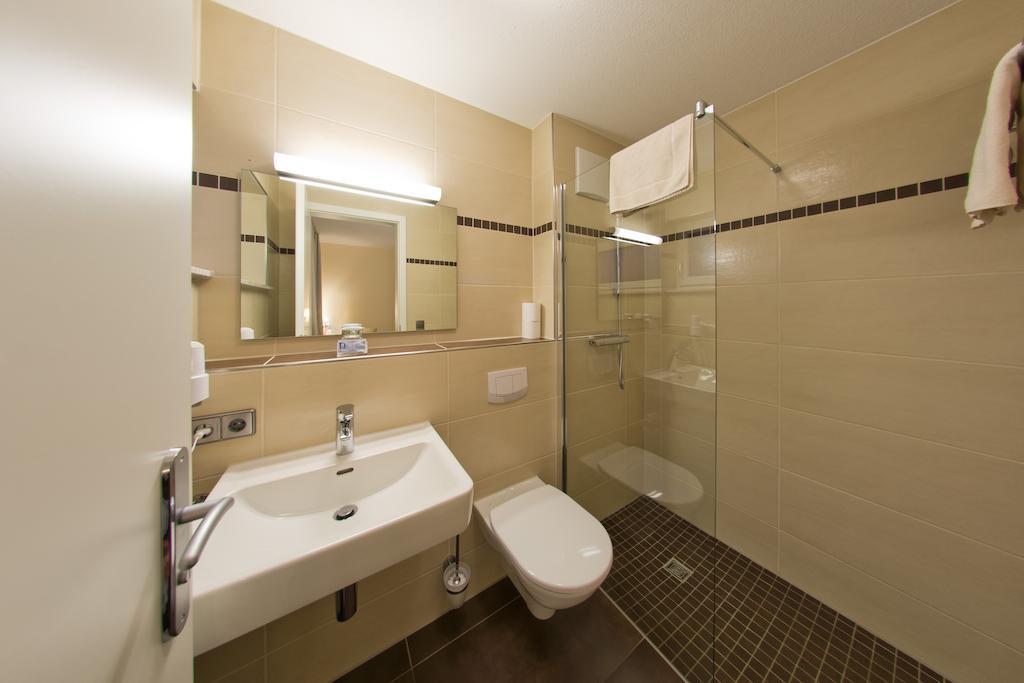 Hotel - Restaurant Sonneneck Dornstetten 部屋 写真